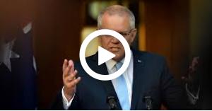 شاهد بالفيديو .. قذف رئيس وزراء أستراليا بالبيض