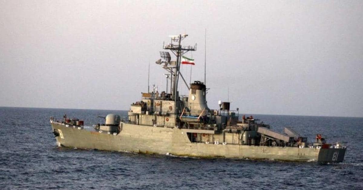 إيران ترسل سفنا حربية إلى المياه الدولية.. صور