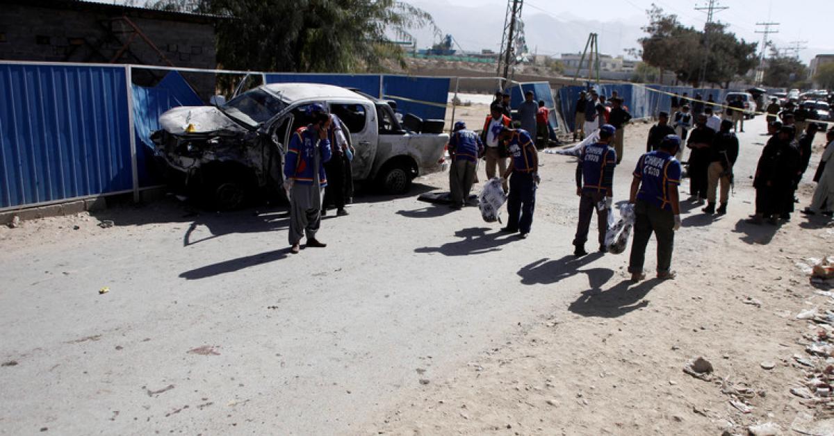 5 قتلى و13 جريحا بانفجار قرب مسجد أثناء صلاة الجمعة.. فيديو
