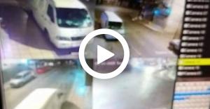 بالفيديو.. اشخاص يعتدون على ممتلكات ومركبات مواطنين في عمان