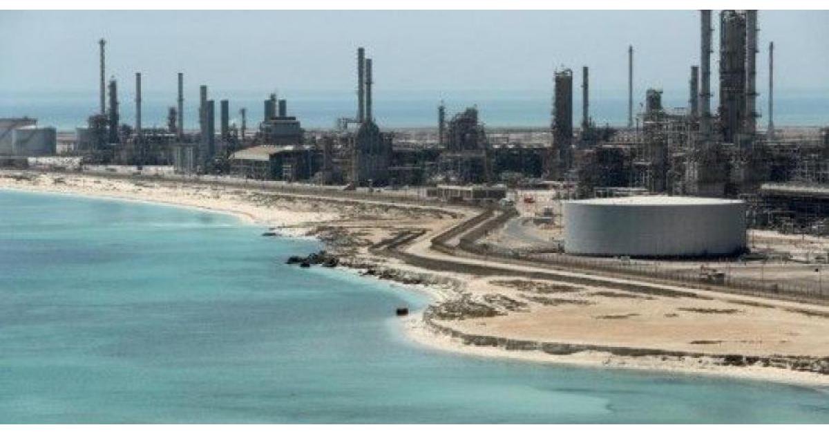 النفط ينخفض رغم توترات الخليج