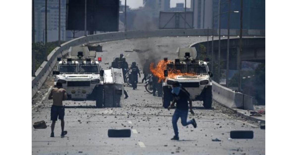 الحكومة الفنزويلية تعلن إفشال محاولة انقلاب