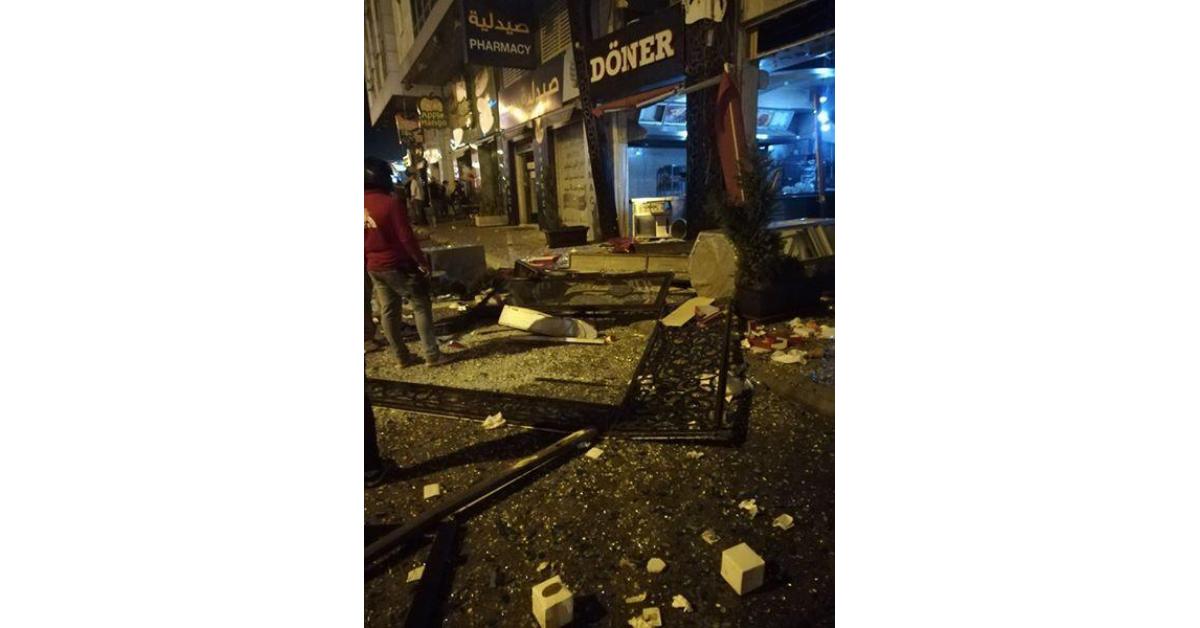 بالفيديو انفجار جرة غاز بمطعم في شارع المدينة المنورة