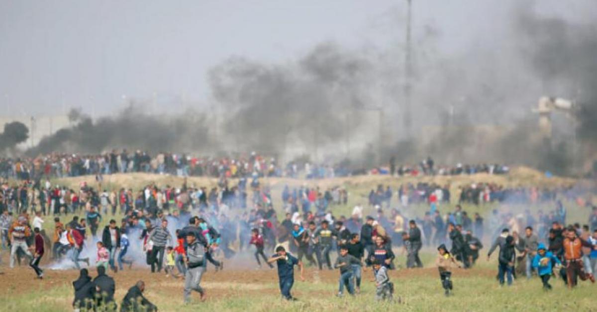 54 مصابا خلال مسيرات العودة في قطاع غزة