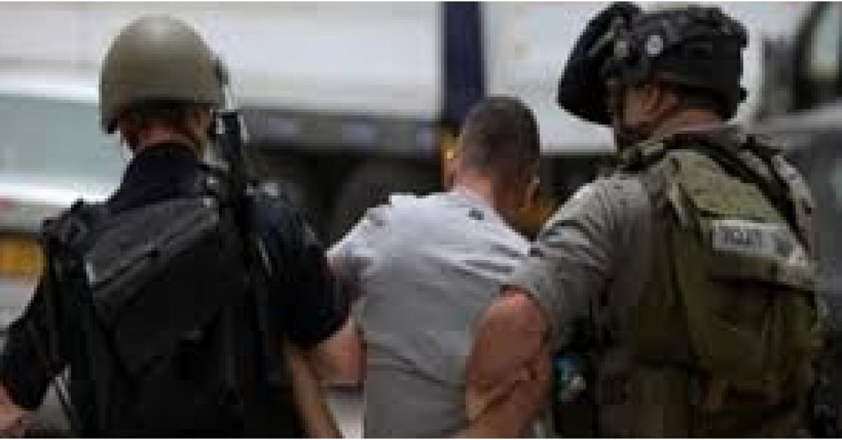 اعتقال 14 فلسطينيا في الضفة الغربية