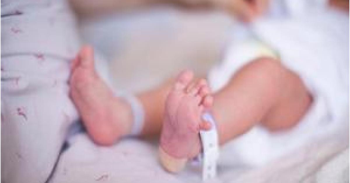 طفلة "حامل" تخضع لعملية قيصرية بعد يوم واحد من ولادتها .. تفاصيل صادمة