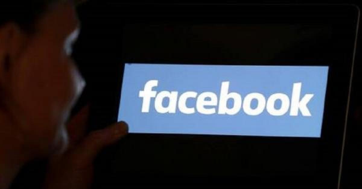 "فيسبوك" يحذف شبكة حسابات وهمية