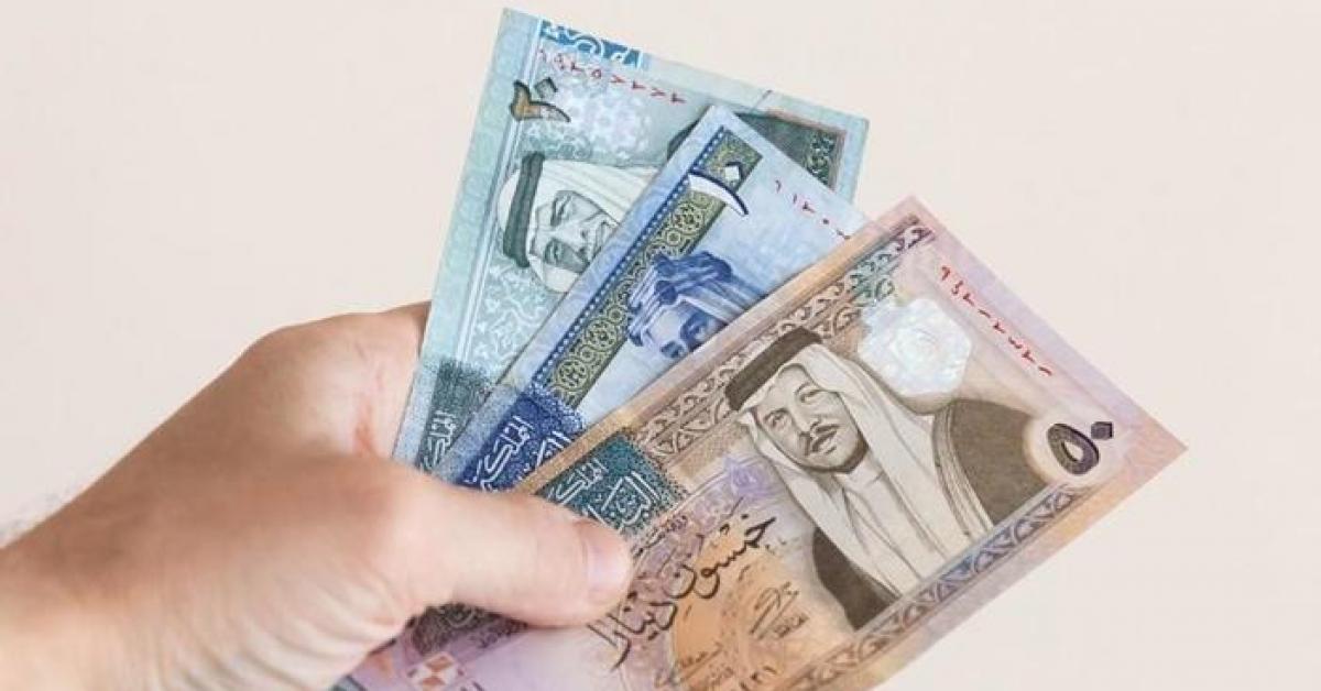 الأردنيون بانتظار 'الزيادة' على الرواتب