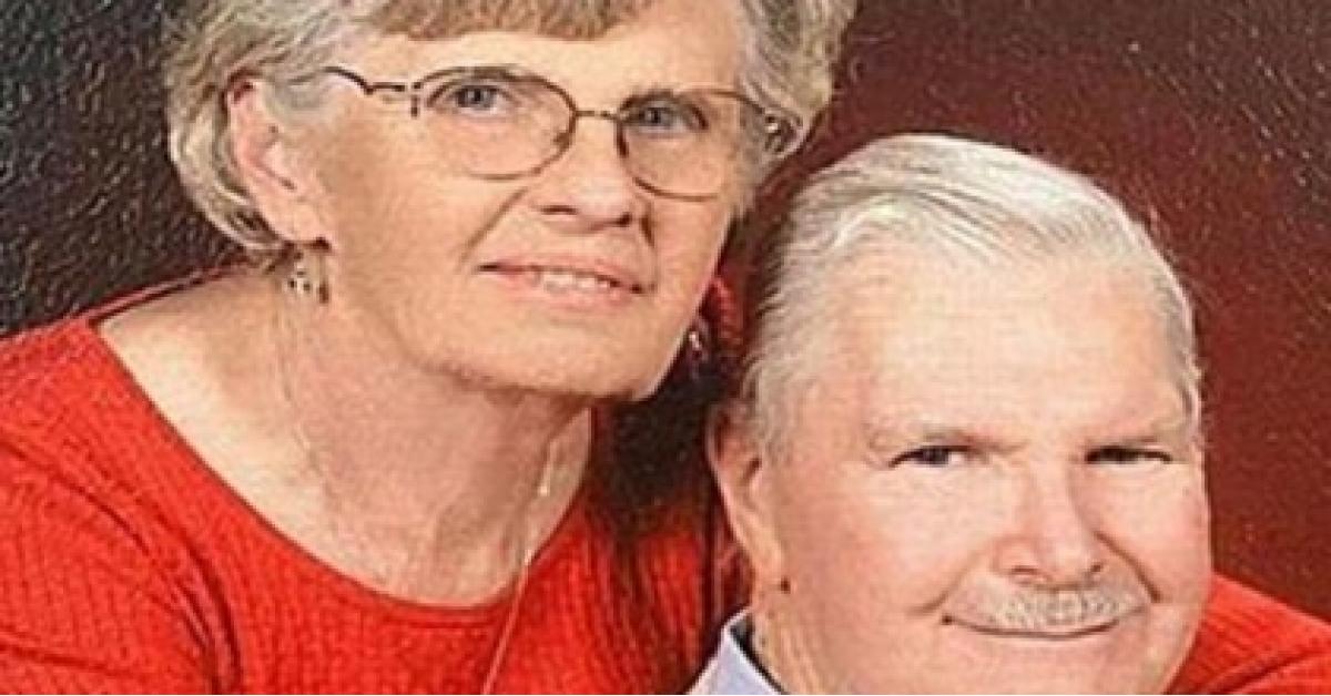 زوجان عاشا معا 65 عاما وتوفيا بنفس اليوم