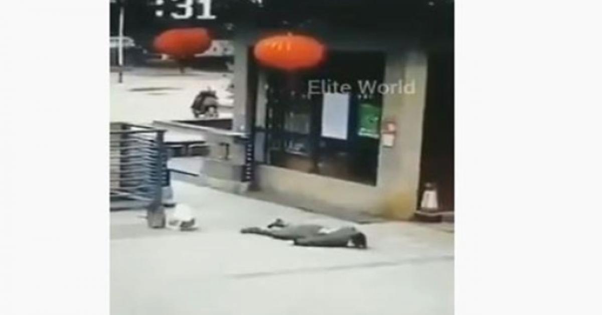 بالفيديو .. تساقط الناس في شوارع ووهان الصينية بسبب كورونا