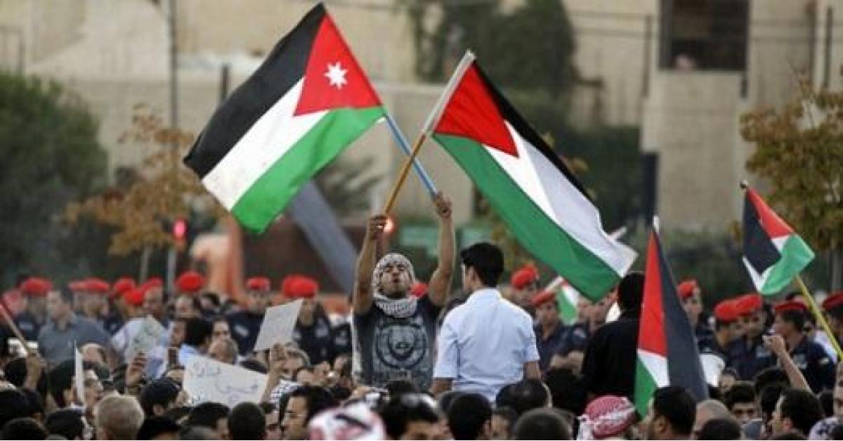 مذكرتا تعاون بين الأردن وفلسطين