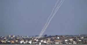 المقاومة تجدد اطلاق الصواريخ على غلاف غزة