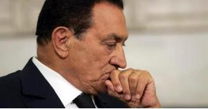 تشييع جثمان حسني مبارك في جنازة عسكرية