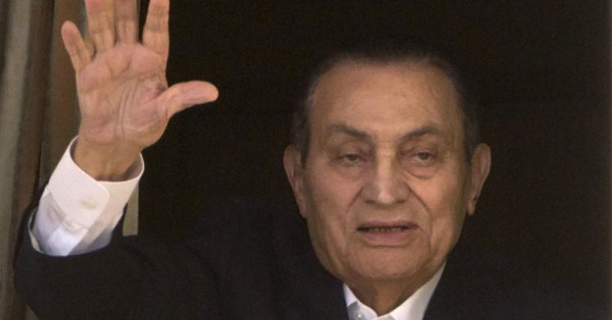 طبيب مبارك يكشف مفاجأة لأول مرة عن طبيعة مرضه.. يُصيب 1 من مليون