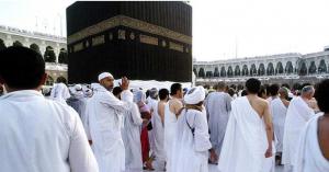 السعودية توقف العمرة وزيارة المسجد النبوي للمواطنين والمقيمين