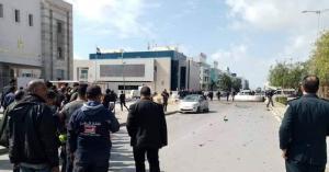 تفجير انتحاري أمام السفارة الأمريكية في العاصمة تونس
