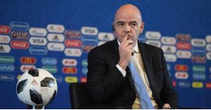 الفيفا يعلنها: كورونا سيجبرنا على "تغيير كرة القدم"