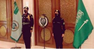 في سابقة من نوعها..صورة إمرأة في صفوف الحرس الملكي السعودي