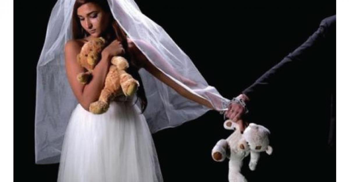 العلماء يكشفون آثارا كارثية للزواج المبكر