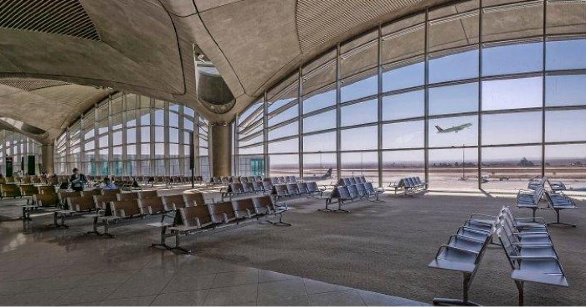مسؤول لبناني ينصح الأردن بعدم التهاون عند فتح المطار في ظل كورونا