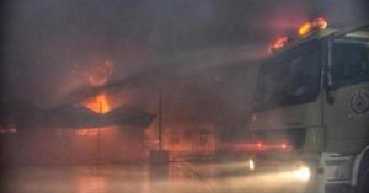 حريق بساحة قطار الحرمين بالسعودية