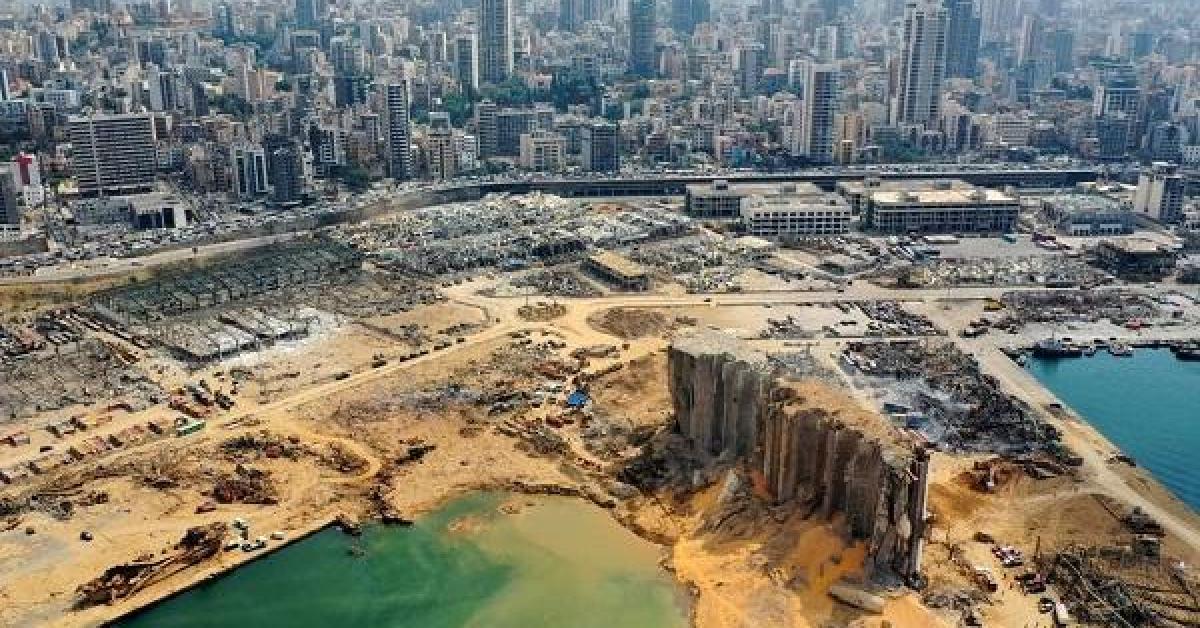 توجيه اتهامات لـ25 شخصا في قضية انفجار مرفأ بيروت