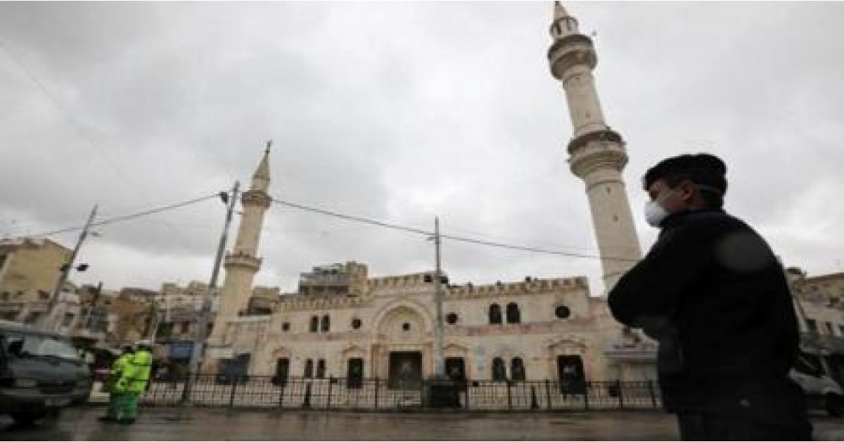 قرار من "الأوقاف" حول إقامة صلاة الجمعة في المساجد