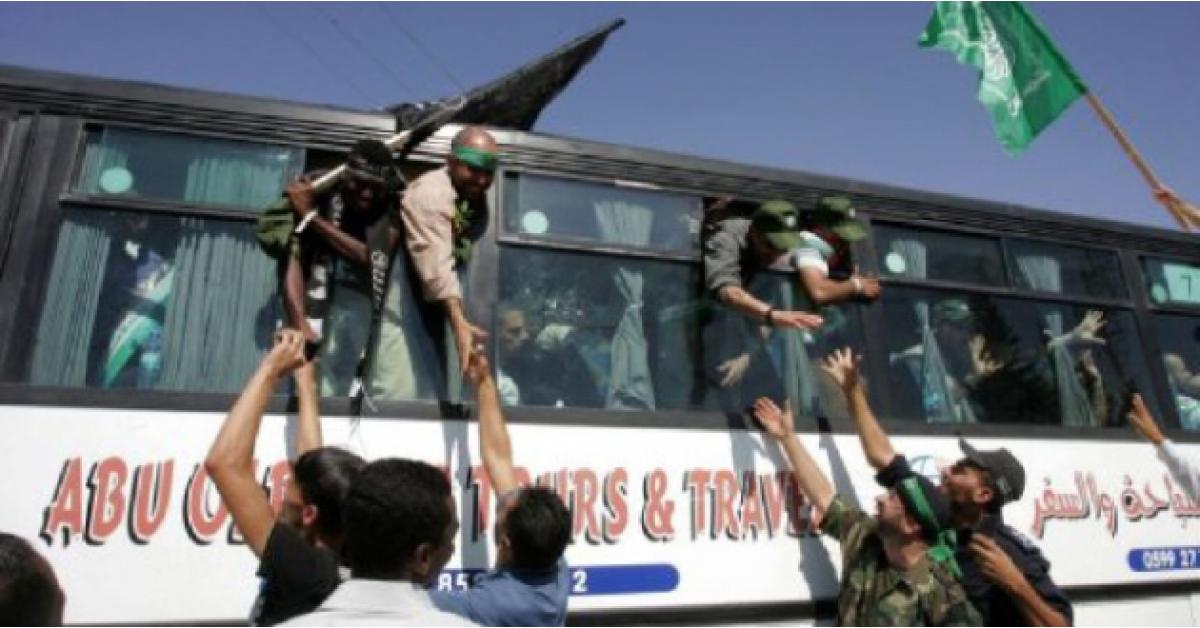 صفقة وشيكة لتبادل الأسرى بين “حماس” والاحتلال