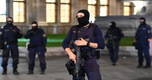 هجوم مسلّح في فيينا يستهدف 6 مواقع