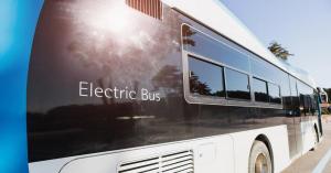 بنك أوروبي تنموي يدرس تمويل 151 حافلة نقل عام في عمّان 15 منها كهربائية