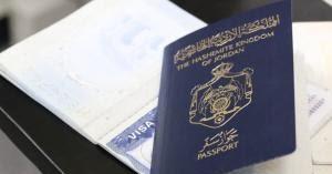 موظف في الأحوال المدنية يجدد جواز سفر لأردنية متواجدة خارج المملكة مقابل 100 دينار