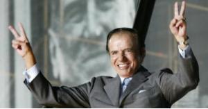 وفاة الرئيس الأرجنتيني السابق كارلوس منعم