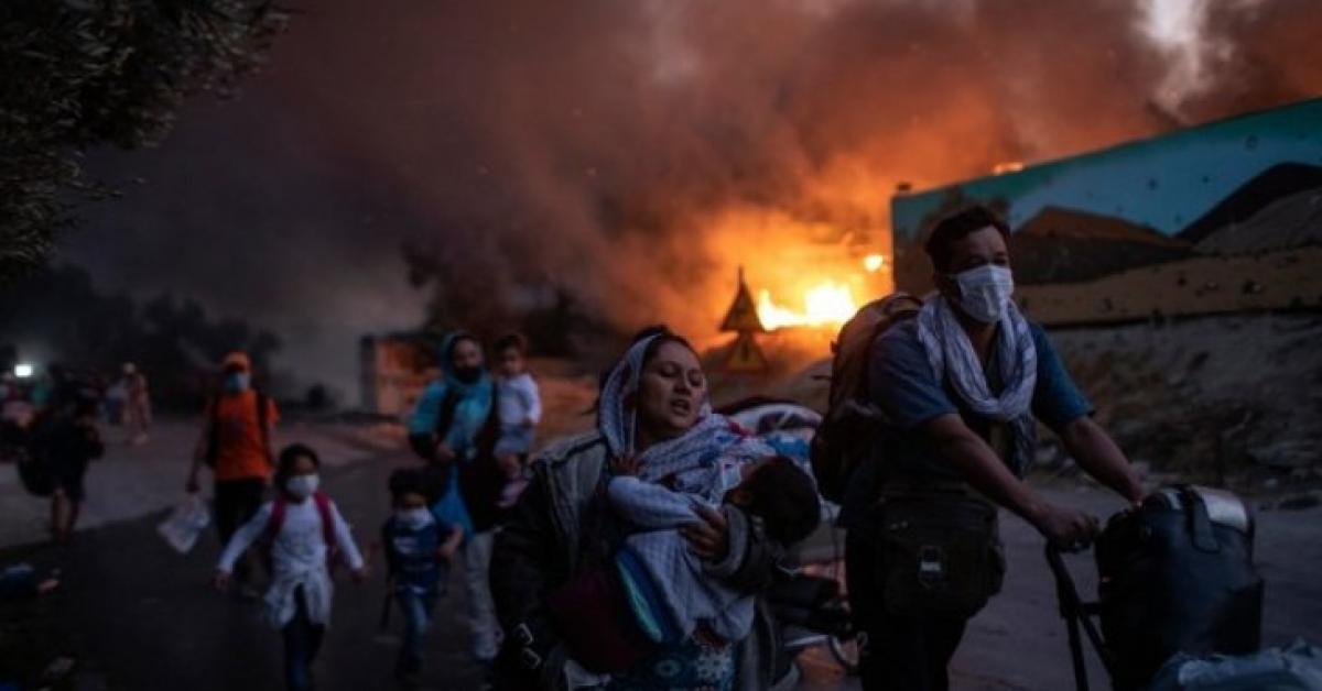 حريقان في مخيم لطالبي اللجوء في اليونان
