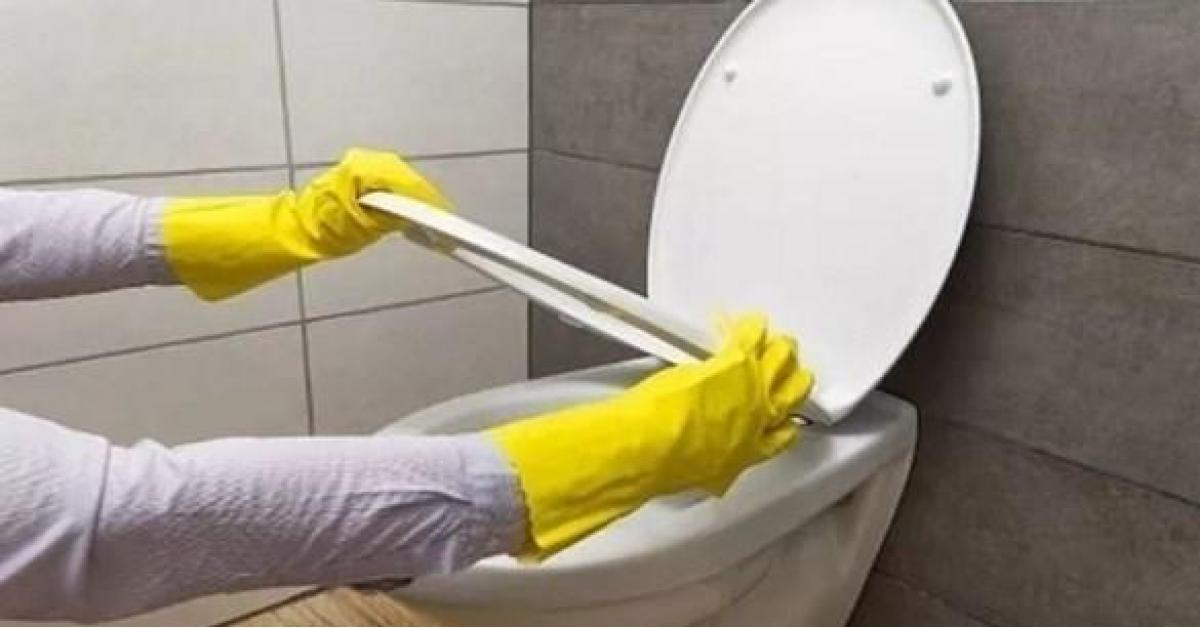 4 طرق للتخلص من الترسبات الكلسية في المرحاض