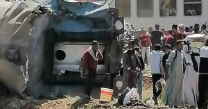 وفيات وإصابات بحادث تصادم قطارين بسوهاج في مصر