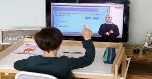 “التربية” تفتح مختبرات الحاسوب لشريحة من الطلبة