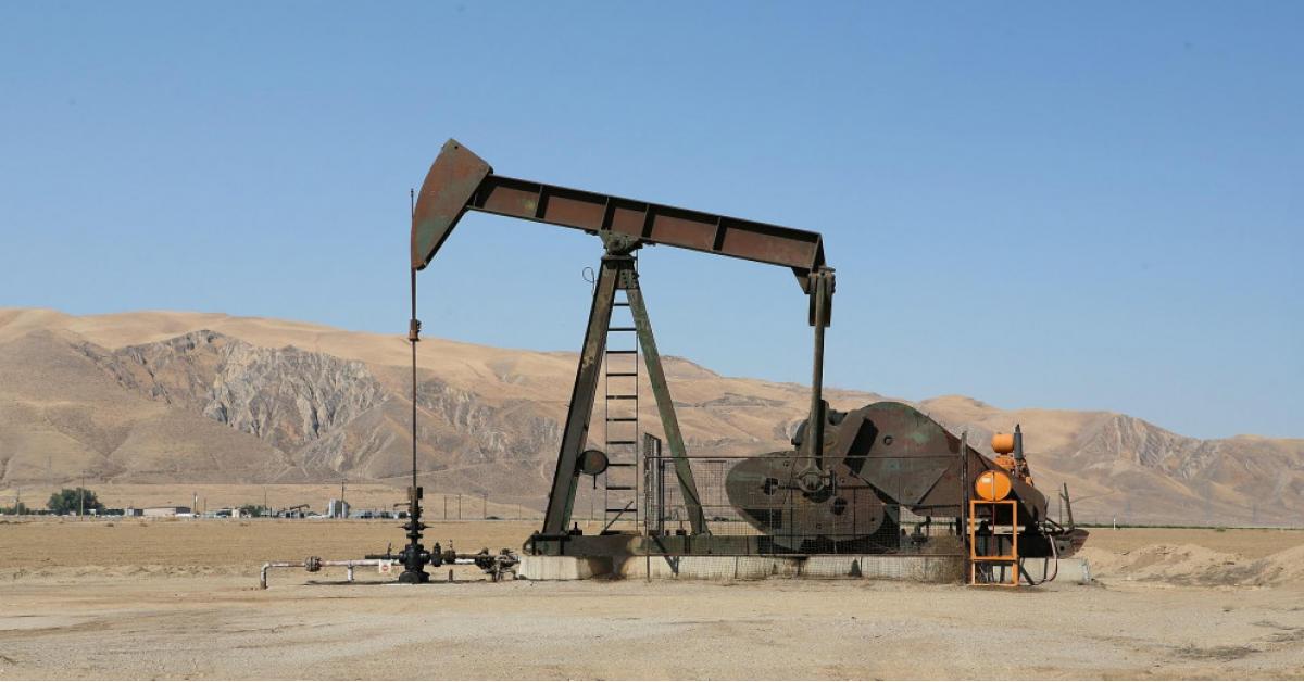 الحكومة تعلن عن فرص استثمارية في التنقيب عن النفط والغاز في 7 مناطق