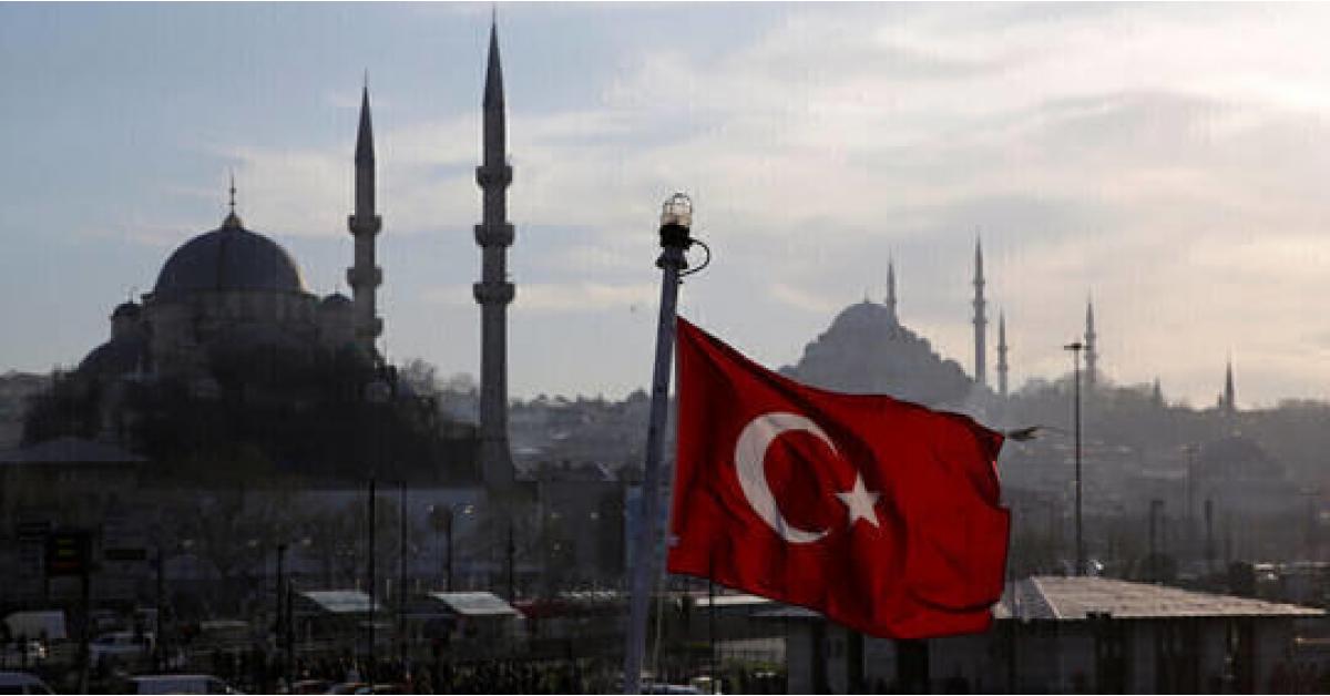 تركيا تتجه لتشديد قيود كورونا