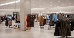 نقيب تجار الألبسة: ساعات التسوق المتاحة أمام المواطنين لا تزال "ضيقة"