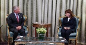 الملك يؤكد عمق العلاقات التاريخية بين الأردن واليونان