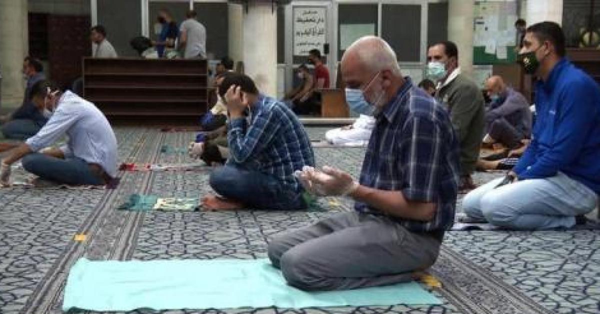 الخلايلة يعمم على جميع المساجد بشأن الصلاة