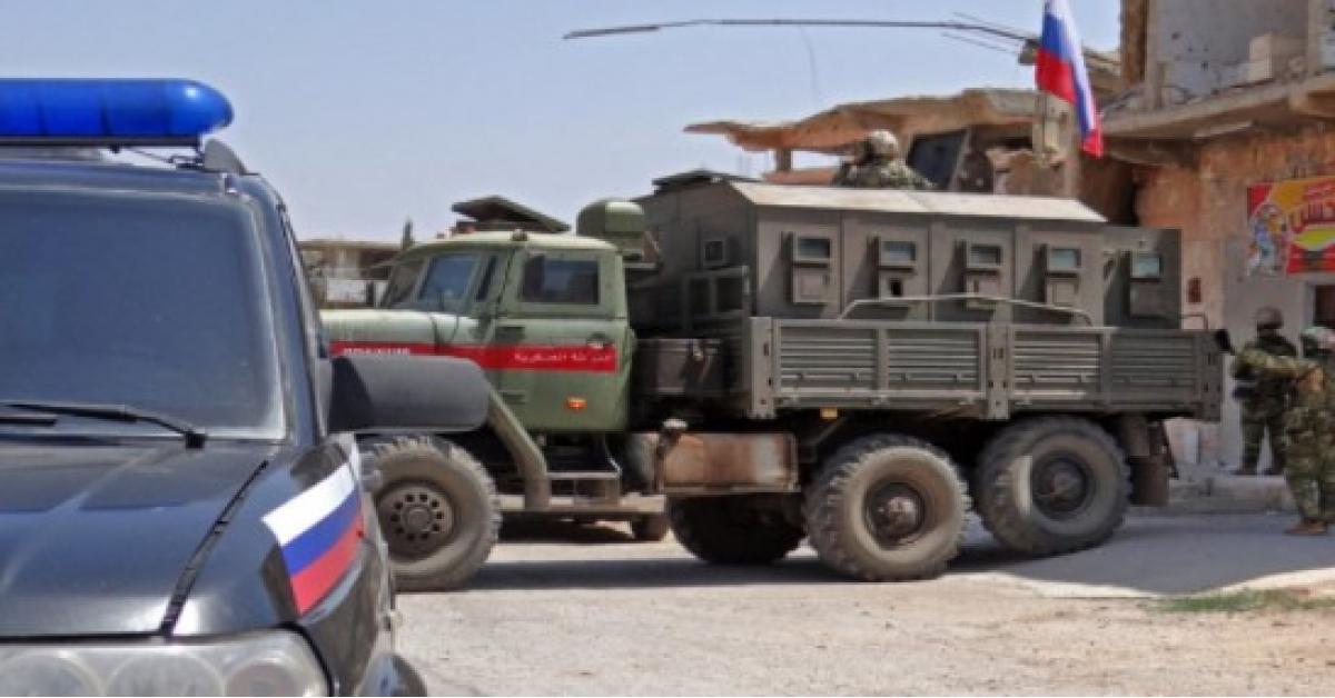 الجيش السوري يدخل درعا البلد ويرفع علم البلاد