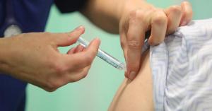مراكز تطعيم الجرعة المعززة لمن يعاني نقص المناعة (اسماء)