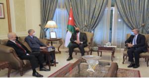 رئيس الوزراء يؤكد حرص الأردن على أمن واستقرار العراق ومسيرة البناء فيه