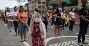 الفلبين تمنع غير المحصنين ضد كورونا من استخدام وسائل النقل العام