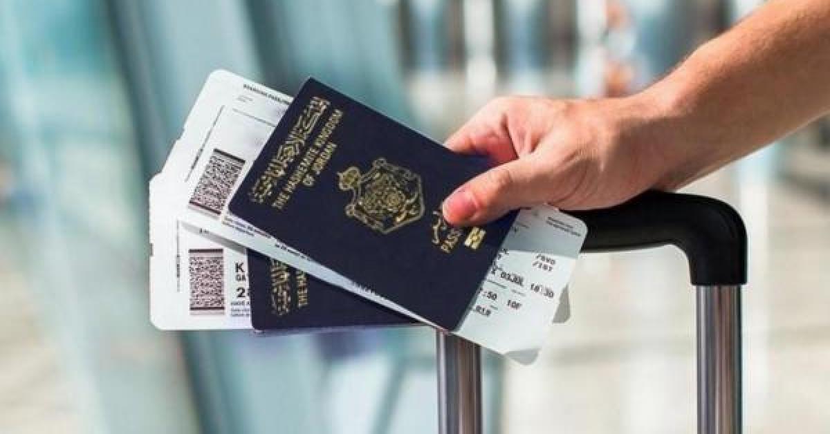 الخارجية تتيح تجديد جوازات السفر الكترونيا للمقيمين في اسبانيا وايطاليا