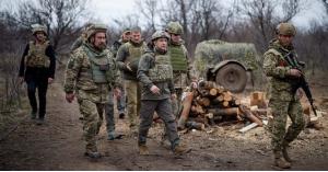 الرئيس الأوكراني يحدد موعد الحرب.. وتحرك للجيش الروسي