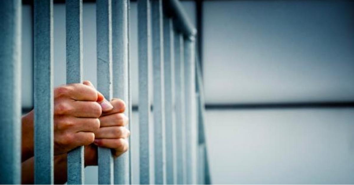 حبس 3 موظفين بمختبرات خاصة 6 أشهر لتلاعبهم بنتيجة فحوصات كورونا