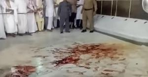 السعودية: حقيقة خروج الدم من الأرض بجوار الكعبة.. فيديو