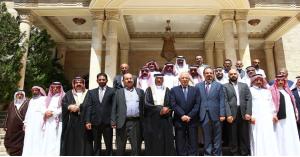 رئيس الديوان الملكي يلتقي في قصر بسمان عدد من وجهاء وشباب عشيرة الدبايبة